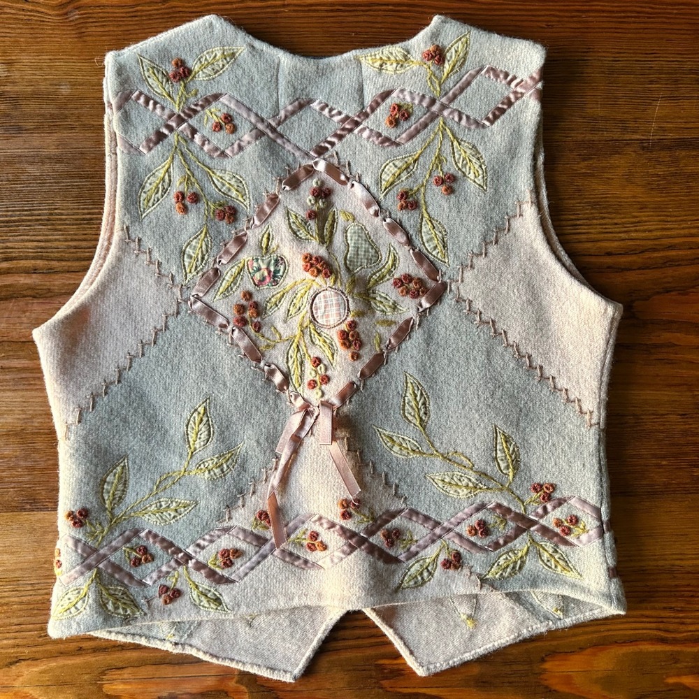 Vintage Eagle's Eye Collectibles Cottage Core Vest Small - Picture 5 of 6